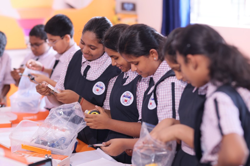 How Science Labs Inspire Innovation in Students | Bright&nbsp;Horizon